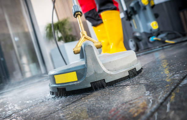 Best Pressure Washing Driveway  in Hopwood, PA
